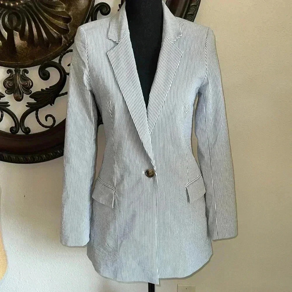 Joie Women’s blue White Striped Seersucker Blazer Jacket Size Small 4 NEW!! - Picture 3 of 15